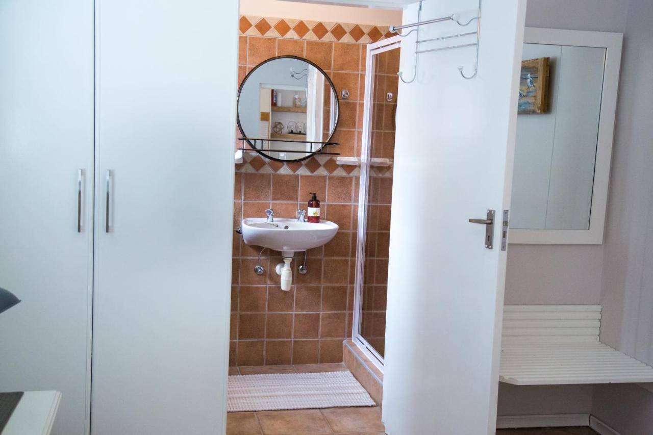 Mylas Cottage Суакопмунд Екстериор снимка