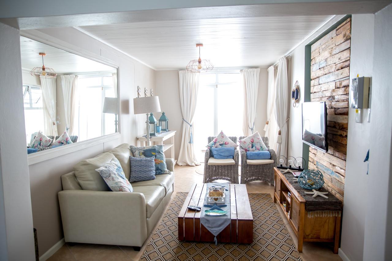 Mylas Cottage Суакопмунд Екстериор снимка